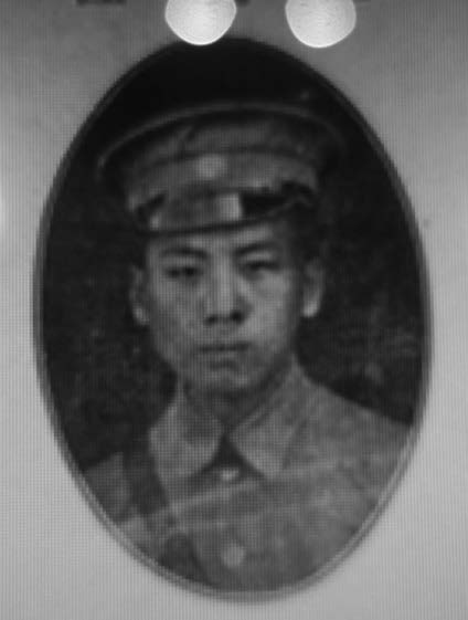 杜映江
